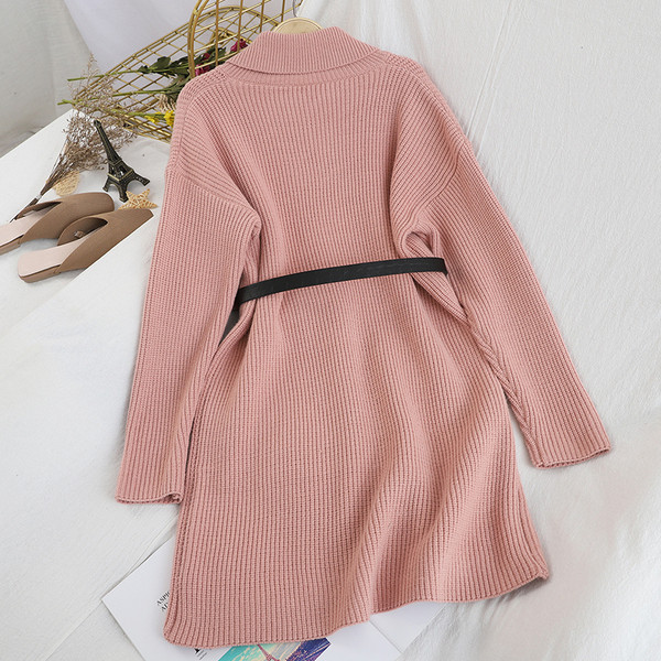 Alkalmi női ruha három színben, hosszú ujjal és övvel