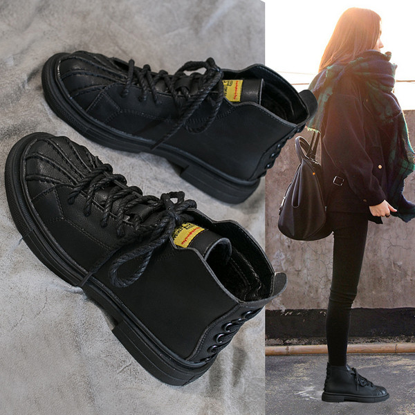 Lapos talpú női alkalmi csizma télre is