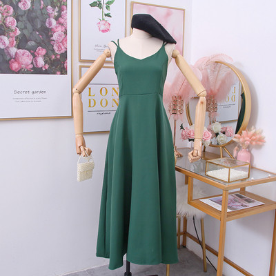 Kivágott modell női ruha vékony pántokkal sárga, narancssárga, piros, zöld, fekete és fehér színben