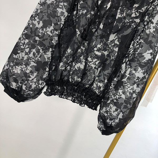 Modern női tüll blúz fekete színben nyakkikötővel