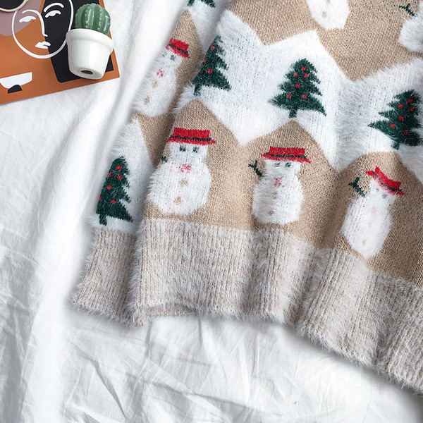 Pulover de dama de Craciun in trei culori cu decolteu oval