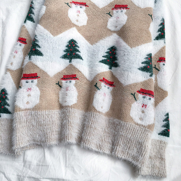 Pulover de dama de Craciun in trei culori cu decolteu oval