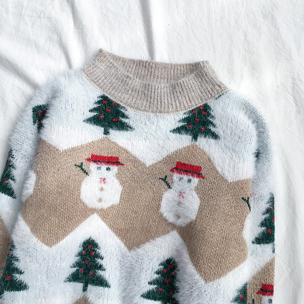 Pulover de dama de Craciun in trei culori cu decolteu oval