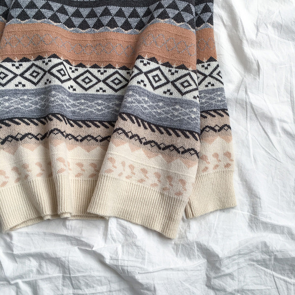 Lezser női pulóver széles modell három színben, ovális nyakkivágással