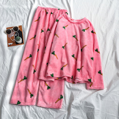 Hímzéssel ellátott női téli pizsama három színben két részben