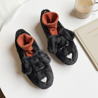 Női pehelypapucs 3D elemmel, fehér, fekete és barna színben