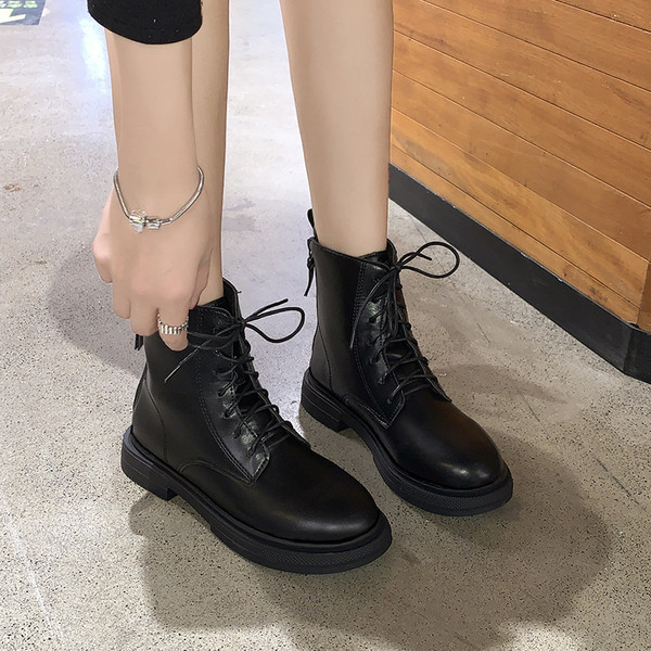 Cizme de dama toamna-iarna cu talpa plata din piele ecologica de culoare neagra