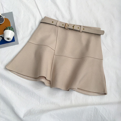 Női szoknya szabású modell három színben, magas derékkal