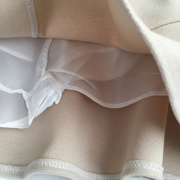 Női szoknya szabású modell három színben, magas derékkal