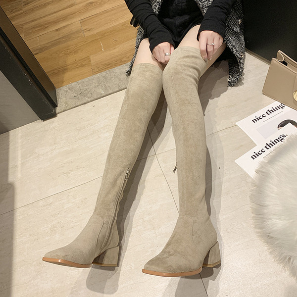 Női őszi-téli csizma fekete és bézs színben - öko bőrből és öko velúrból