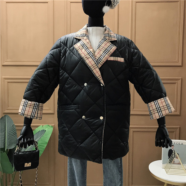 Geaca de dama model nou cu maneci 7/8 si nasturi in bej, negru si maro