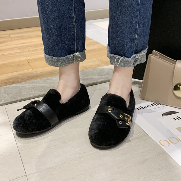 Női pehelycipő puha béléssel, fekete és bézs színben