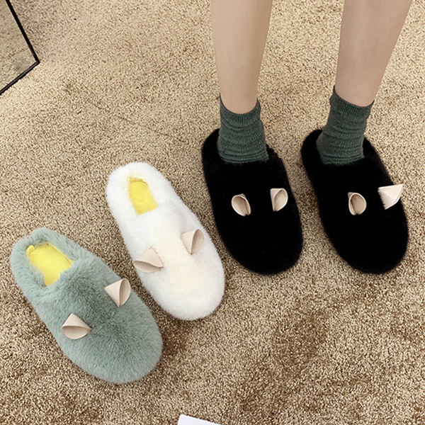 Női téli papucs lapos talppal, 3D elemmel több színben