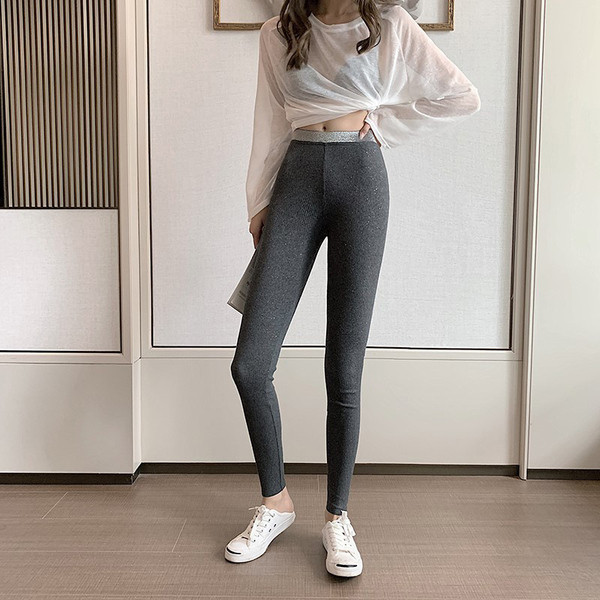 Ежедневен дамски клин в три цвята с лъскав ефект и висока талия