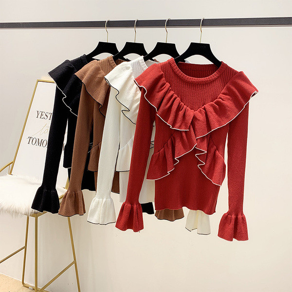 Modern női pulóver kerek nyakkivágással és lótusz ujjakkal