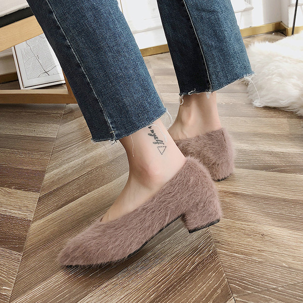 Pantofi de dama din puf cu toc gros model ascutit in mai multe culori