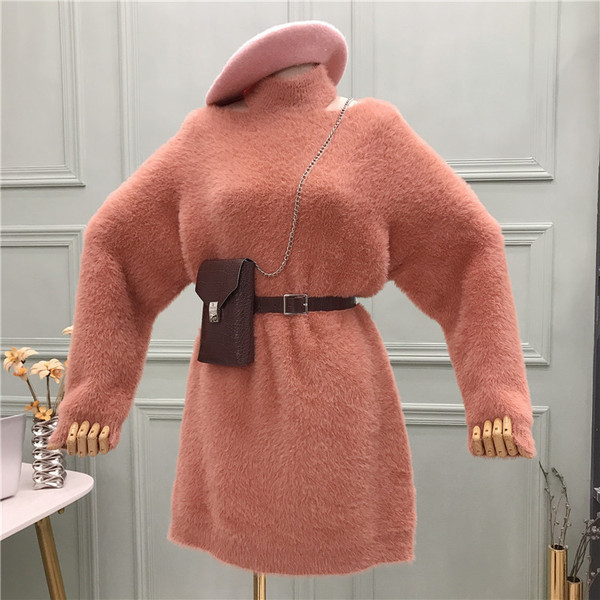 Rochie de dama cu guler polo, decupaje si maneci largi si geanta cu curea in mai multe culori