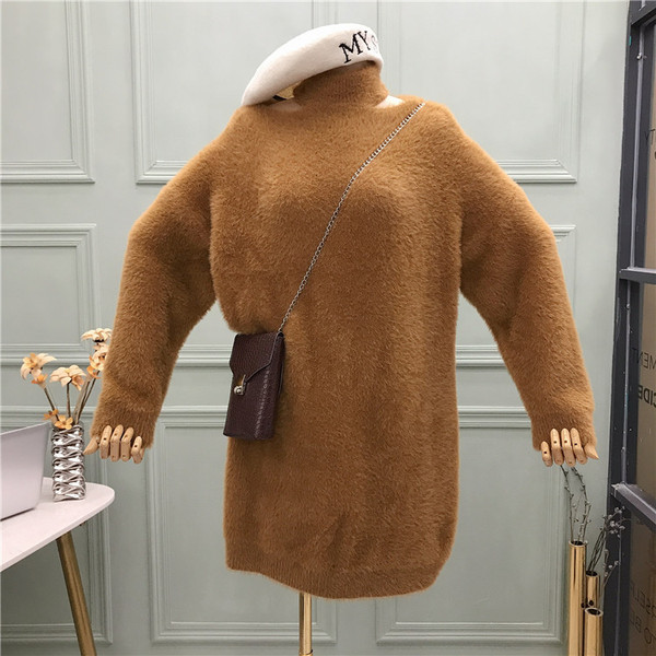 Rochie de dama cu guler polo, decupaje si maneci largi si geanta cu curea in mai multe culori