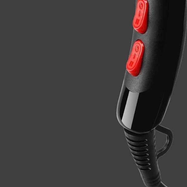 Професионален сешоар с 3000W мощност, с концентратор и  два гребена в черен цвят