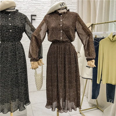 Női sifon pöttyös ruha barna és fekete gombokkal