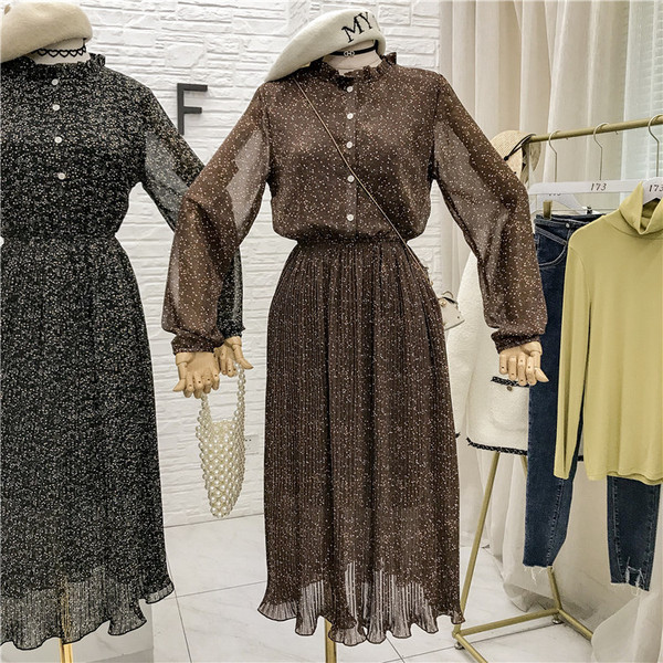 Női sifon pöttyös ruha barna és fekete gombokkal