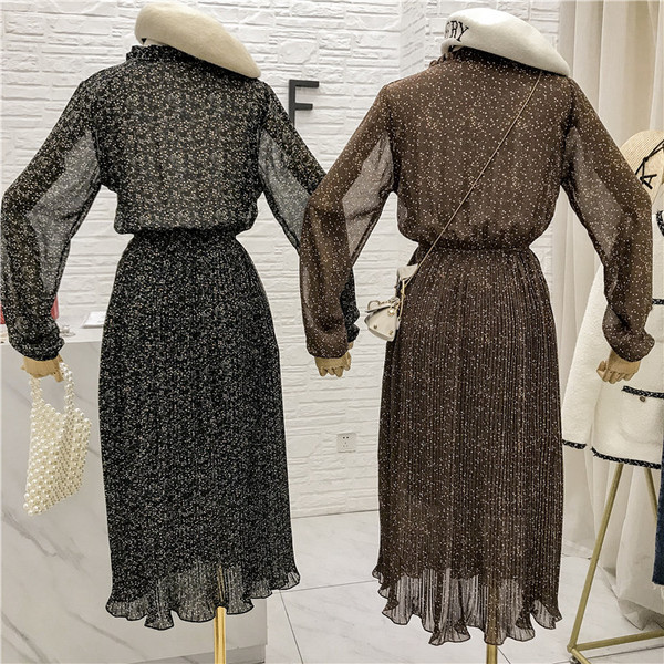 Női sifon pöttyös ruha barna és fekete gombokkal