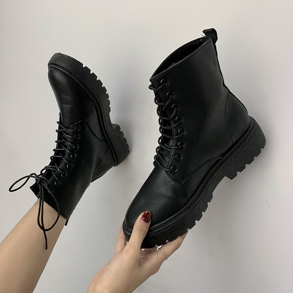 Cizme de dama cu talpa cubaneza aspra din piele ecologica