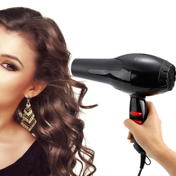 Hair dryer with 1600W power and function for cold and warm air in black color