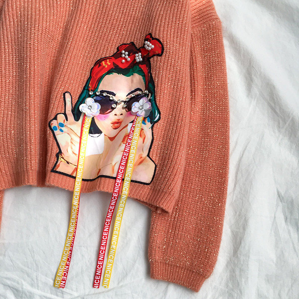 Modern női pulóver három színben rátéttel és 3D elemmel