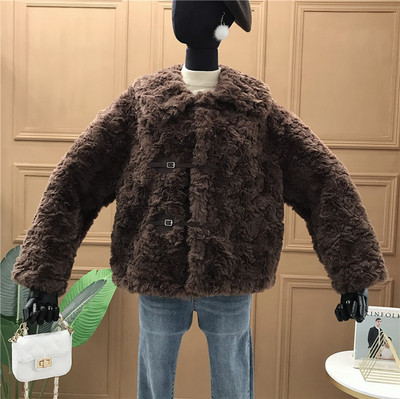 Модерно дамско пухено палто с копчета в няколко цвята