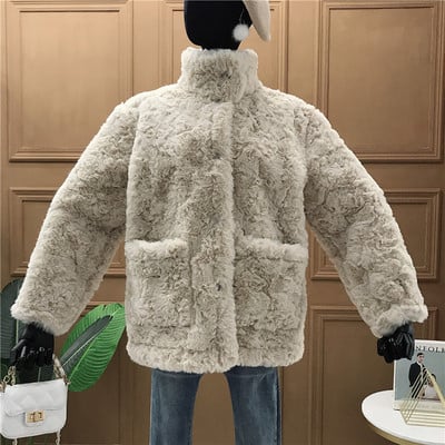 Дамско пухено палто с копчета и джобове в бял,розов и бежов цвят