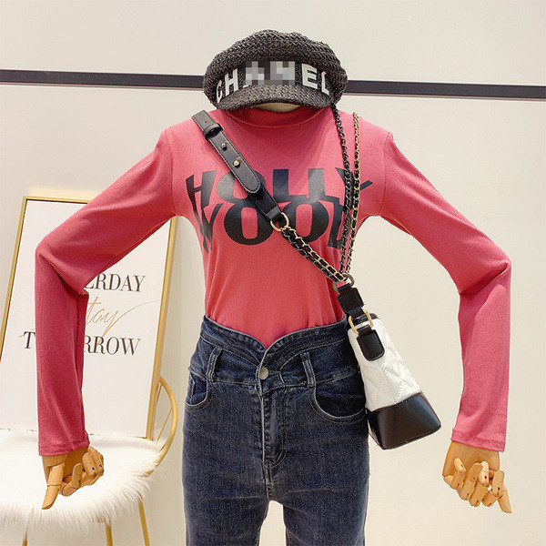 Női blúz kerek nyakkivágással, HOOLLYWOOD felirattal, négy színben