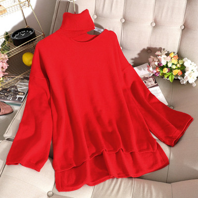 Női pulóver kivágott résszel, magas gallérral piros, fehér és fekete színben