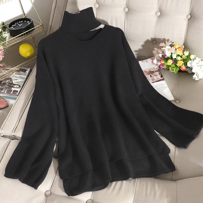 Női pulóver kivágott résszel, magas gallérral piros, fehér és fekete színben