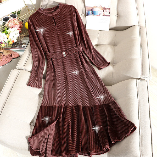 Rochie de dama lunga din catifea cu efect stralucitor si curea