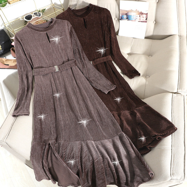 Rochie de dama lunga din catifea cu efect stralucitor si curea