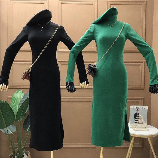 Rochie dama model slim cu guler inalt si crapatura in negru si verde