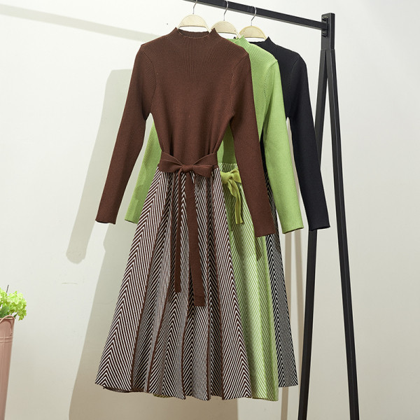 Rochie moderna de toamna-iarna de dama cu maneci lungi si centura in talie - mai multe culori