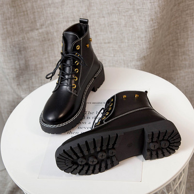 Lezser őszi csizma fűzős fekete színben