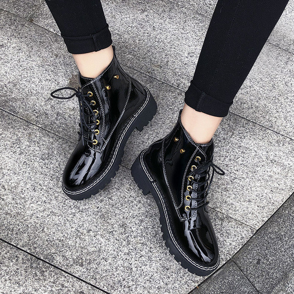 Lezser őszi csizma fűzős fekete színben