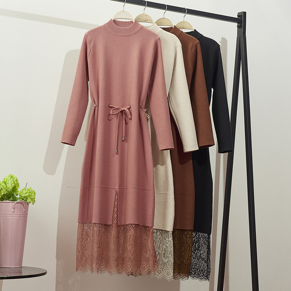 Női téli ruha derékban összekötővel és csipkével - többféle színben