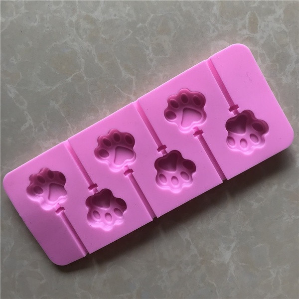 Силиконова форма за 6 броя близалки в лилав цвят - Лапи