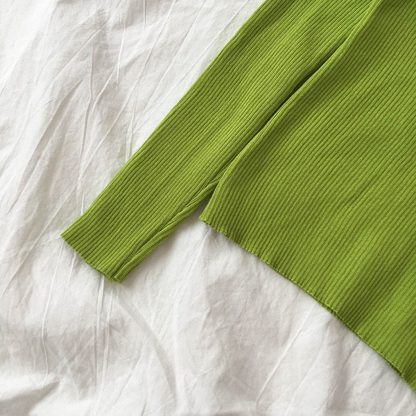 Alkalmi női blúz több színben V-nyakú