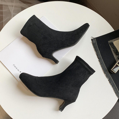 Ghete de dama elegante cu toc mic din piele intoarsa ecologica de culoare maro si negru