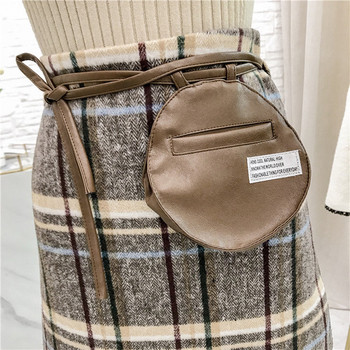 Kockás női szoknya magas derékkal, szürke és bézs színben