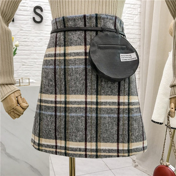 Kockás női szoknya magas derékkal, szürke és bézs színben