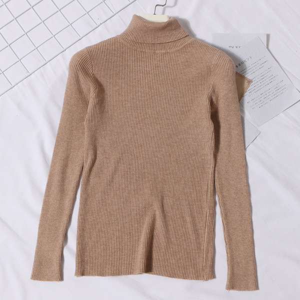 Alkalmi női blúz Karcsú modell négy színben pólógallérral