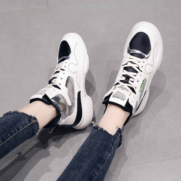 Női sport és mindennapi magas szárú tornacipők fűzővel