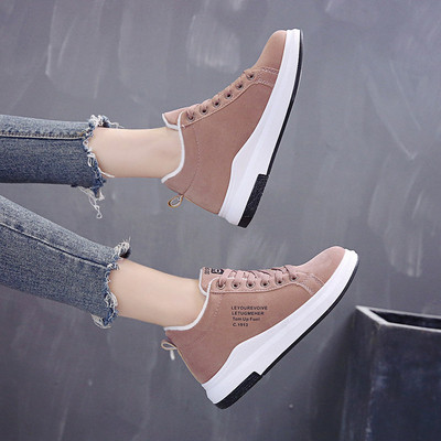 Női alkalmi tornacipő öko velúrból és meleg béléssel