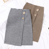 Női kockás szoknya két színben, magas derékkal, gombokkal